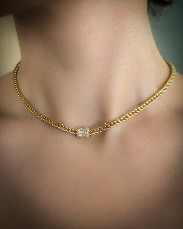Bold Essential Choker Medium Square Chain